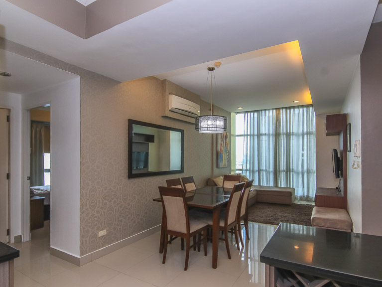 Two Bedrooms Condo Apartment in Sapphire Tower For Rent, BGC